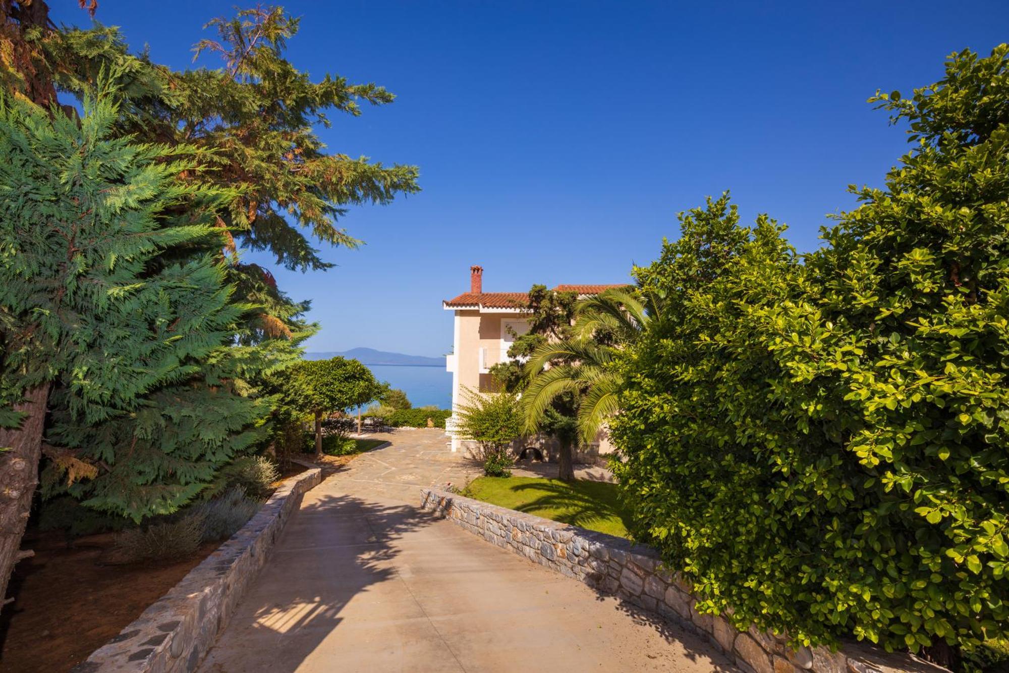 Messinian Blue Seaside Villa Kalamata Exteriör bild