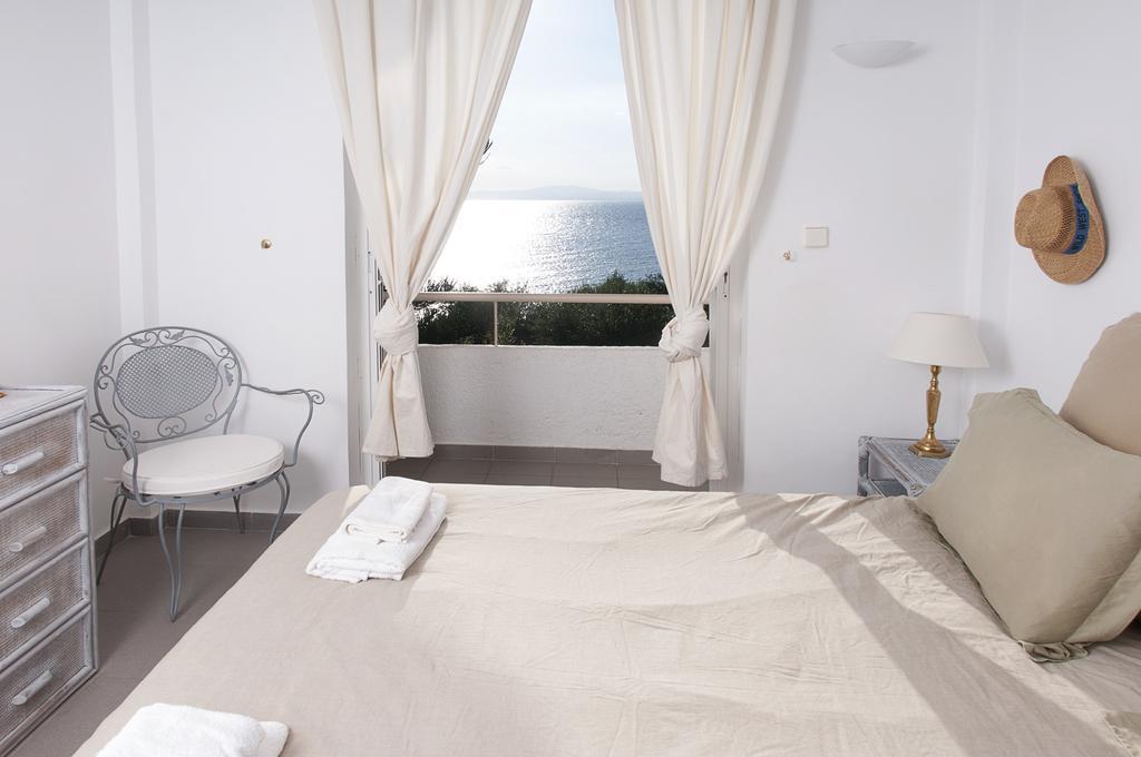 Messinian Blue Seaside Villa Kalamata Exteriör bild